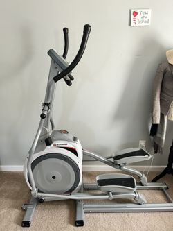 Schwinn 420 2024 elliptical machine