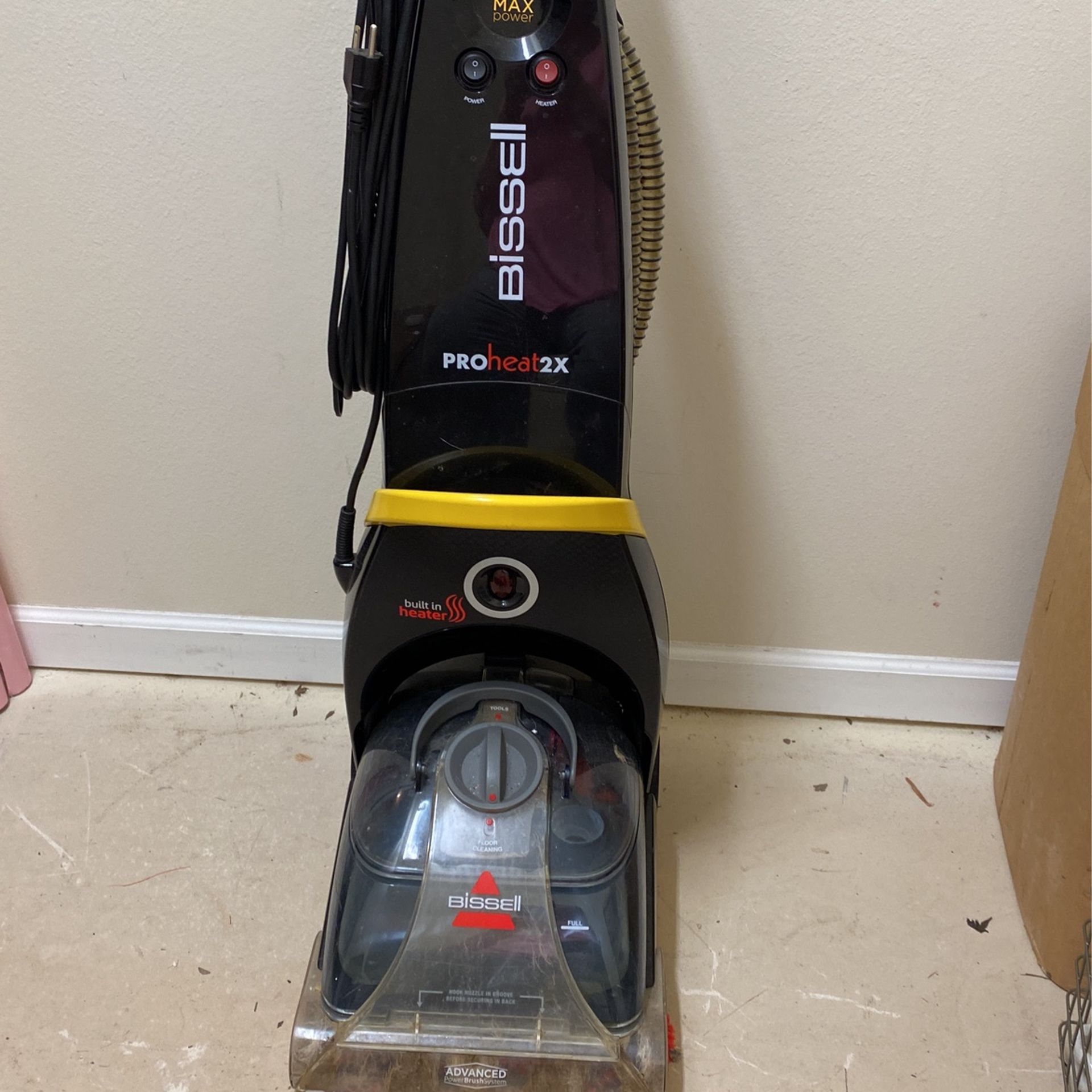 Bissell  Carpet Cleaner