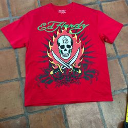 NewEd Hardy Lucky 13 Tattoo Flame Skull Graphic Red Tee Size L (Retail $55)