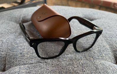 RAY-BAN META WAYFARER - GEN 1 TRANSITION LENSES
