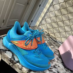 Youth Indoor Basketball Shoes