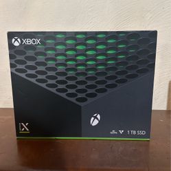 Xbox X With The Controller 