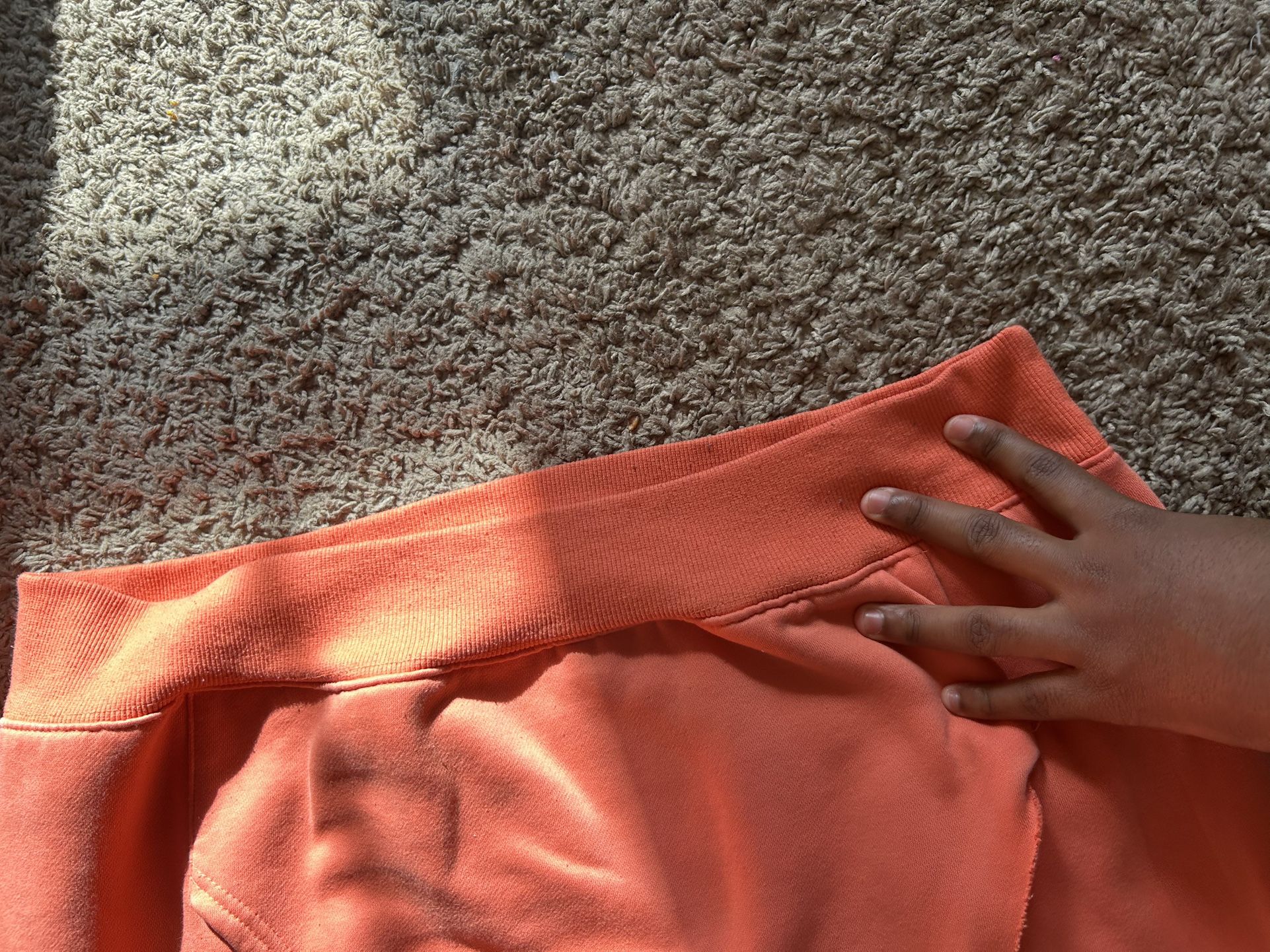 CORAL-ESSENTIAL HOODIE (fear of god)