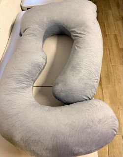 Pregnancy pillow