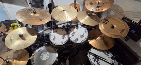 Full drum kit