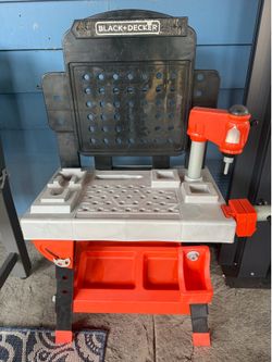 Free toy tool bench
