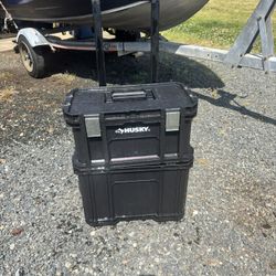 Husky rolling tool box 