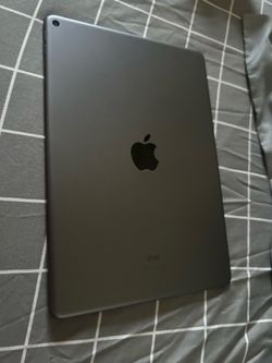 iPad Air (I don’t know the model)