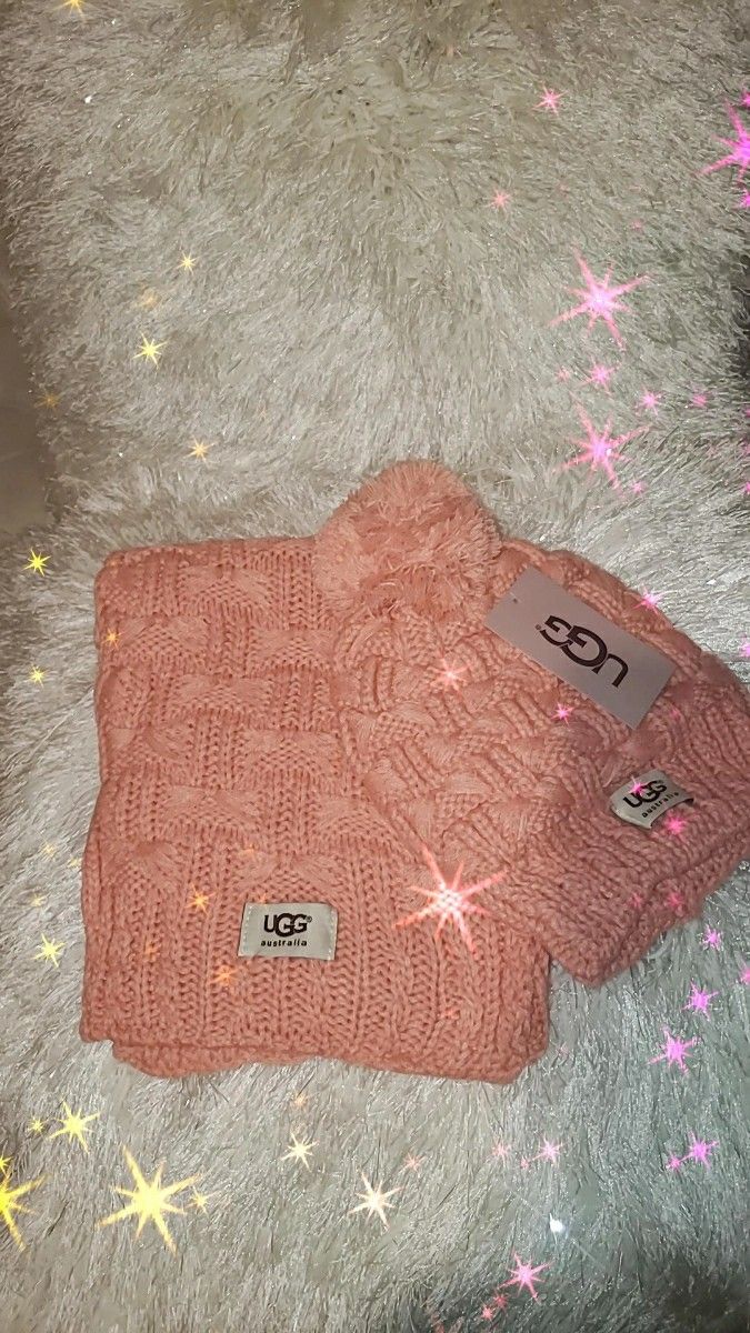 NEW UGG HAT AND SCARF SET (PINK)