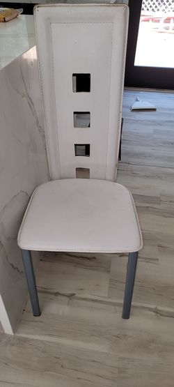 6 White dining chairs