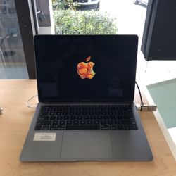 13" MacBook Air  - 8GB RAM - 128GB SSD