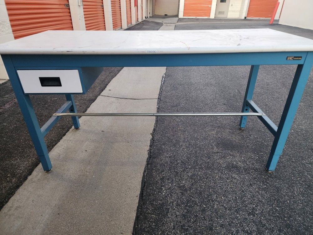 Lab Workbench ESD LAMINATE 6 Ft