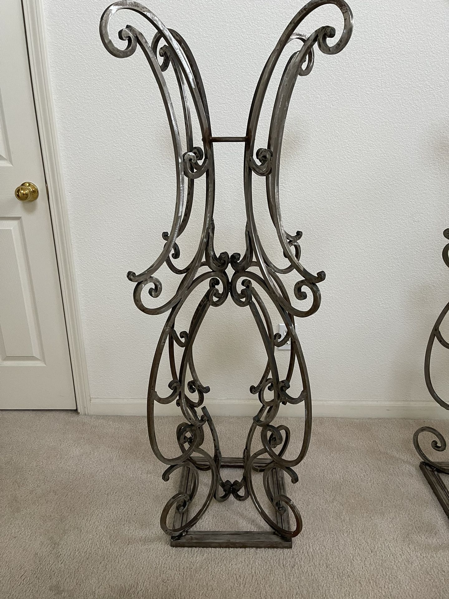 Decorative Indoor Or Outdoor Metal Stands