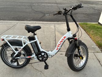 Vtuvia E-Bike