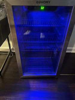 Mini fridge