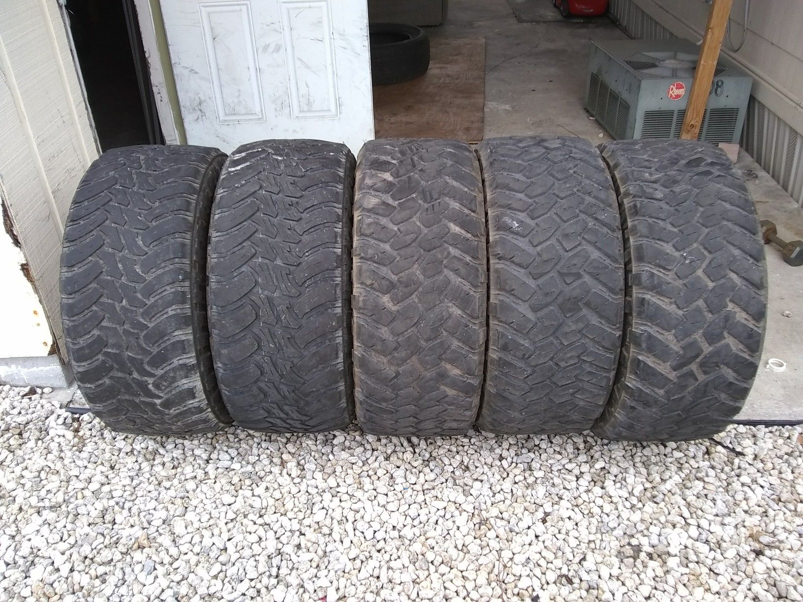 5 305/55r20 M/T tires 305/55/20 33x12.50r20 33x12.50x20 305 55 33 inch 20 MT