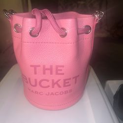 Marc Jacobs Bucket Bag