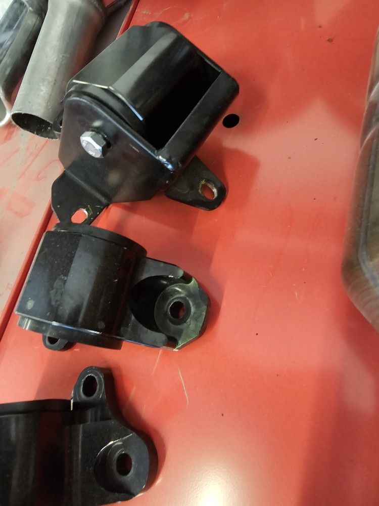 B Series And D Series Billet Motor Mounts For 99 2000 Honda Civics