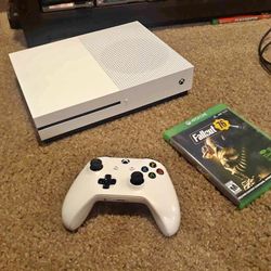 Xbox One S 1TB DO NOT BUY MSG IF INTERESTED NEED GONE #Steal