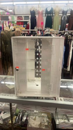 Shelf case / face steamer