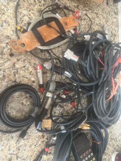 Commercial audio cable lot