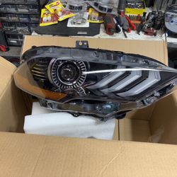 2018 Mustang Passenger Head Light 