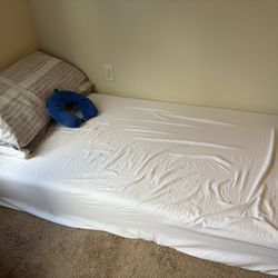 Twin Size Memory Foam Mattress 