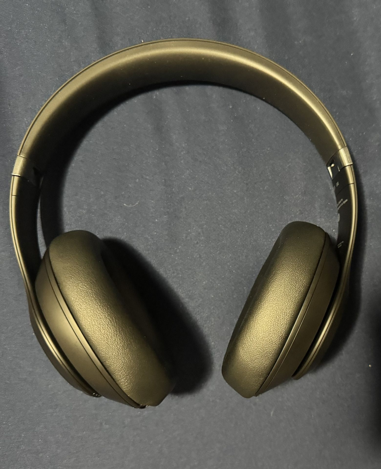 Beats Studio Pro