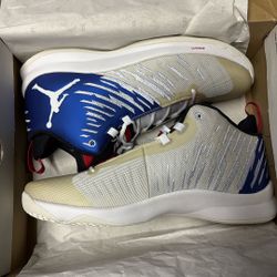 Jordan Super Fly 5 - Size 16