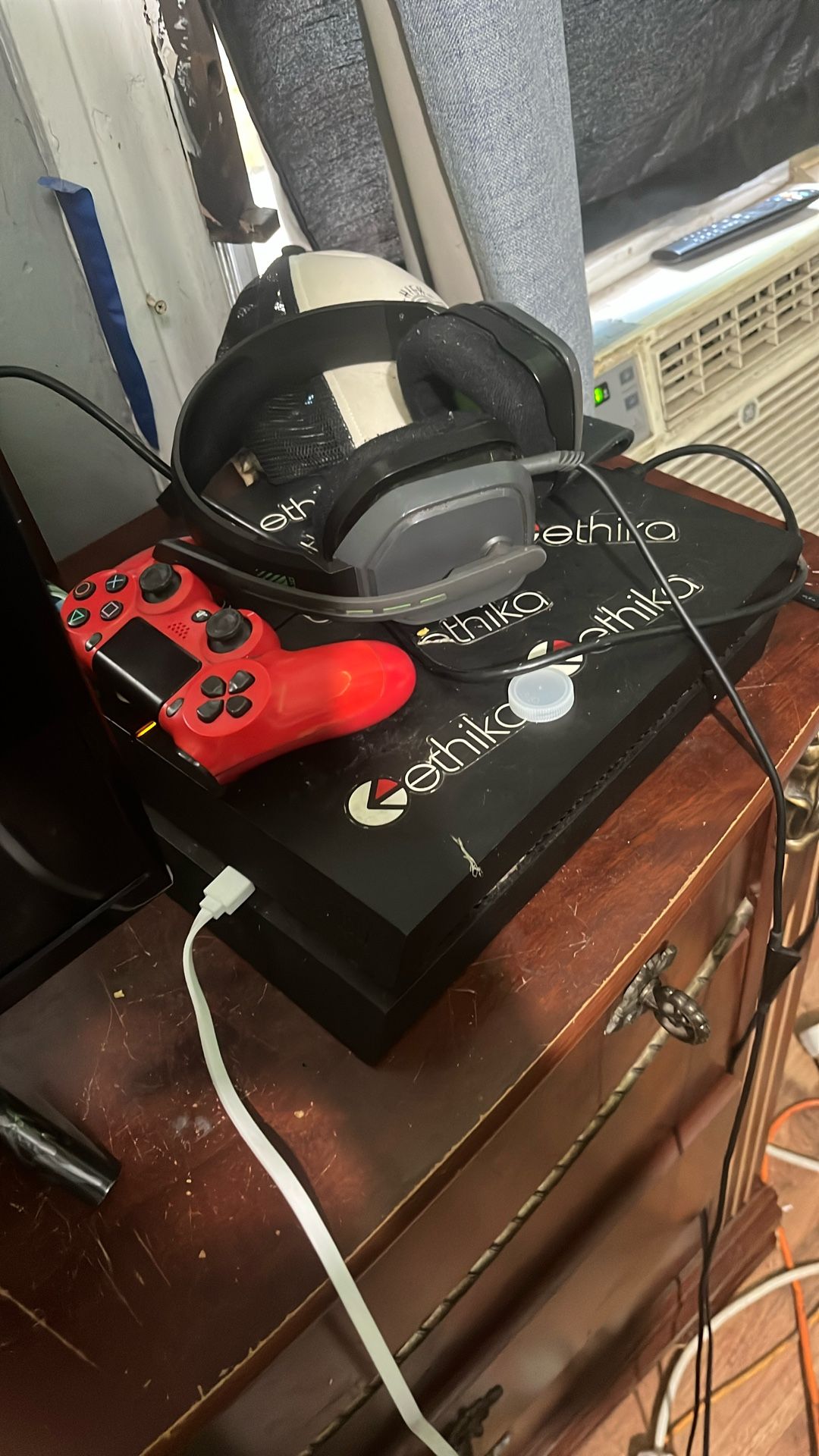 PS4