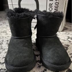 Girls UGGS