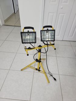 WORK LIGHT $40