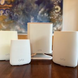 Orbi WiFi Mesh system Tri-Band System (Router, two Satellites, and Outdoor extender