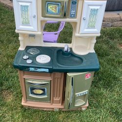 Kids Play Kitchen 