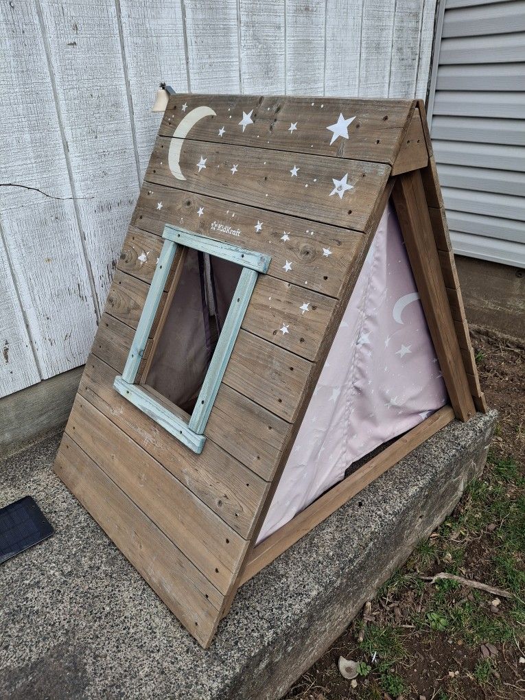 Toddler climber A-frame teepee style playhouse for outdoors by Kidkraft kids toy