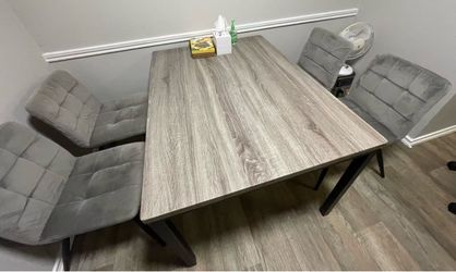 Dining table set