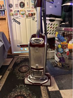 Shark Rotator Powered Lift-Away TruePet Vacuum