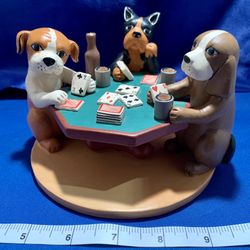 3 Dogs Playing Poker Desk Paper Weight 