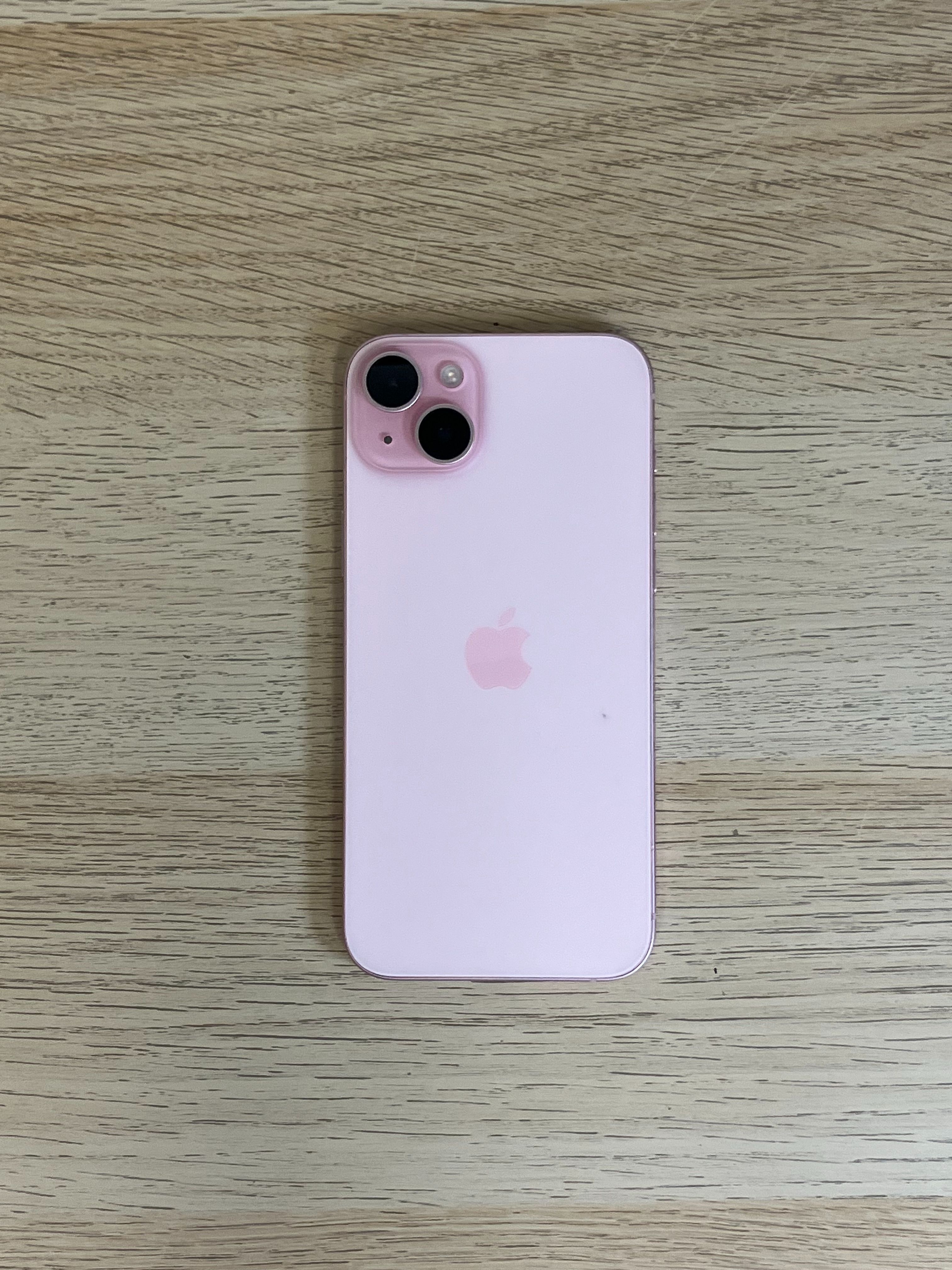iPhone 15 - Unlocked - 128GB