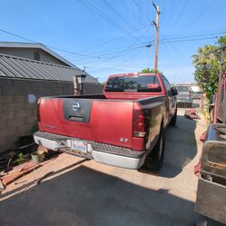 Parting out 2004 Nissan Titan