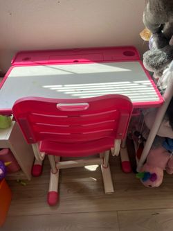 Girls desk