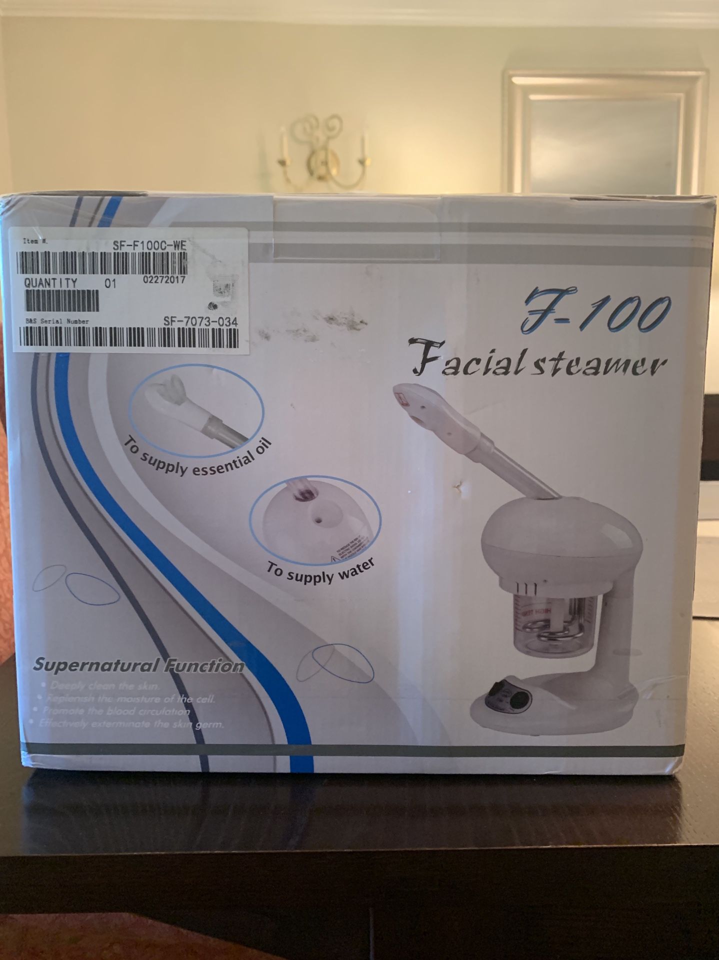 F-100 portable facial steamer (New in box)