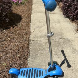 3-wheel Kick Scooter With LED Lightup Wheels