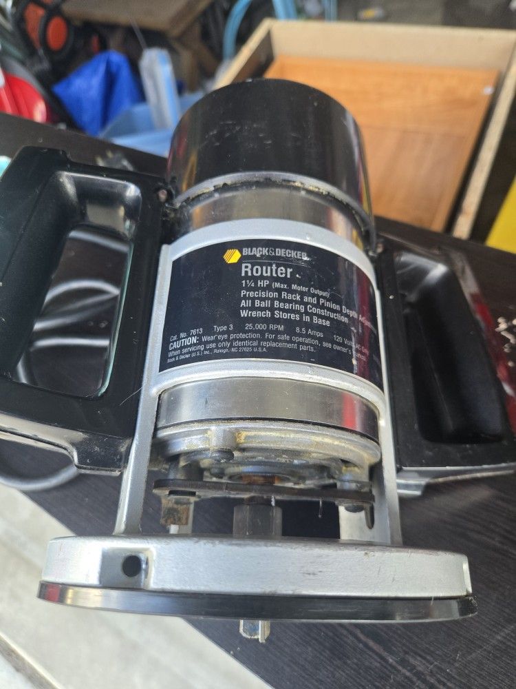 Router And Carbide Cutting Bits