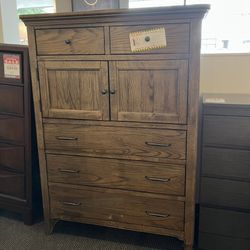 Solid Wood 6-Drawer Dresser with Cabinet Storage