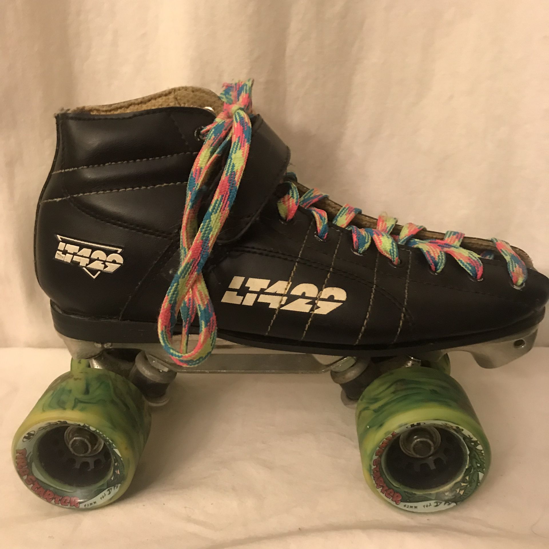 Rare Vintage LT429 Women’s Fire Starter Invader 5L/5R Roller Skates