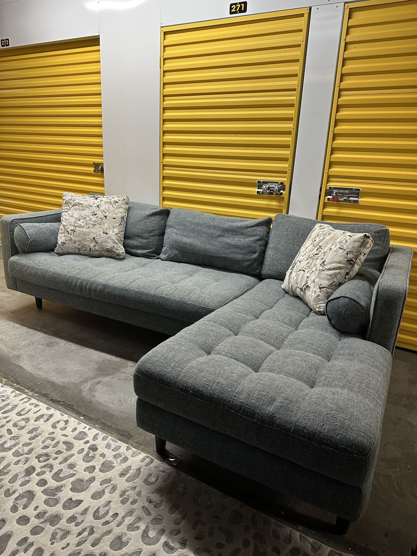 🚚FREE DELIVERY🚚Article-Sven 100" Tufted Right Sectional - Silver Light Blue