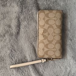 coach signature canvas gold/khaki wristlet wallet