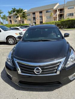 Nissan Altima 2012