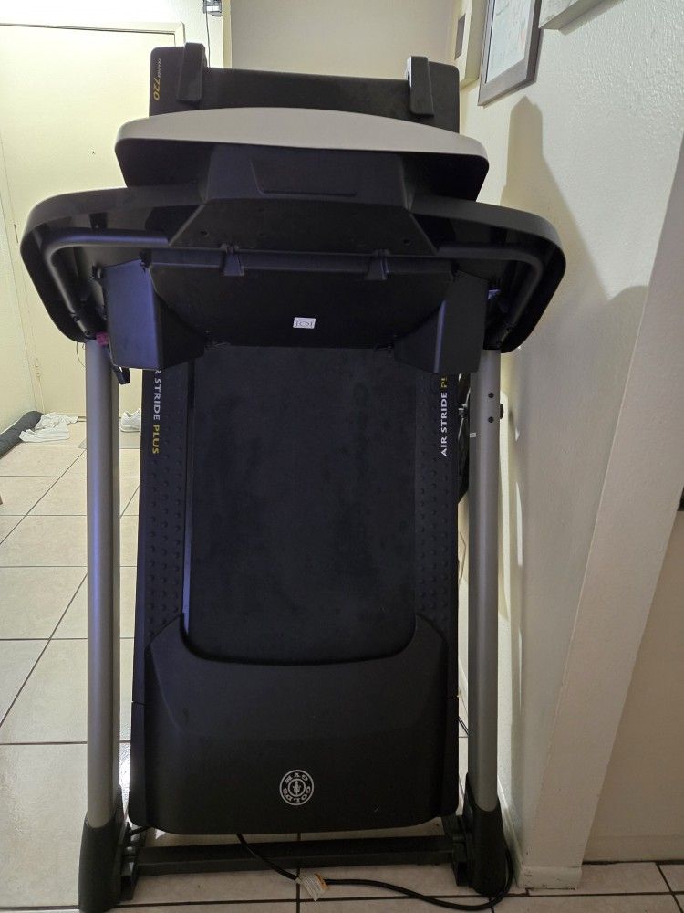 Gold's Gym Air Stride Plus Treadmill